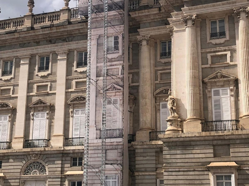 Lonas-fachada-palacio-real